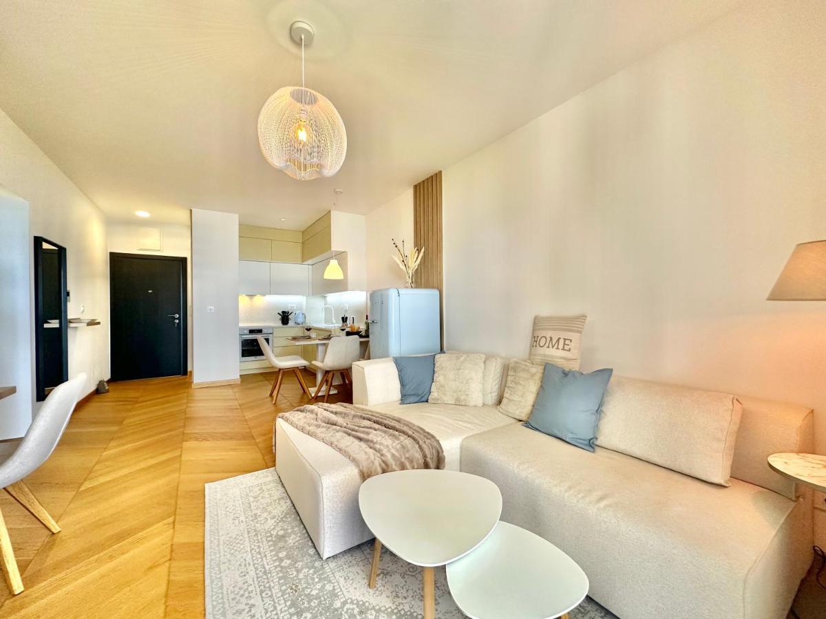 Feel The Spirit Apartment Будва Екстер'єр фото
